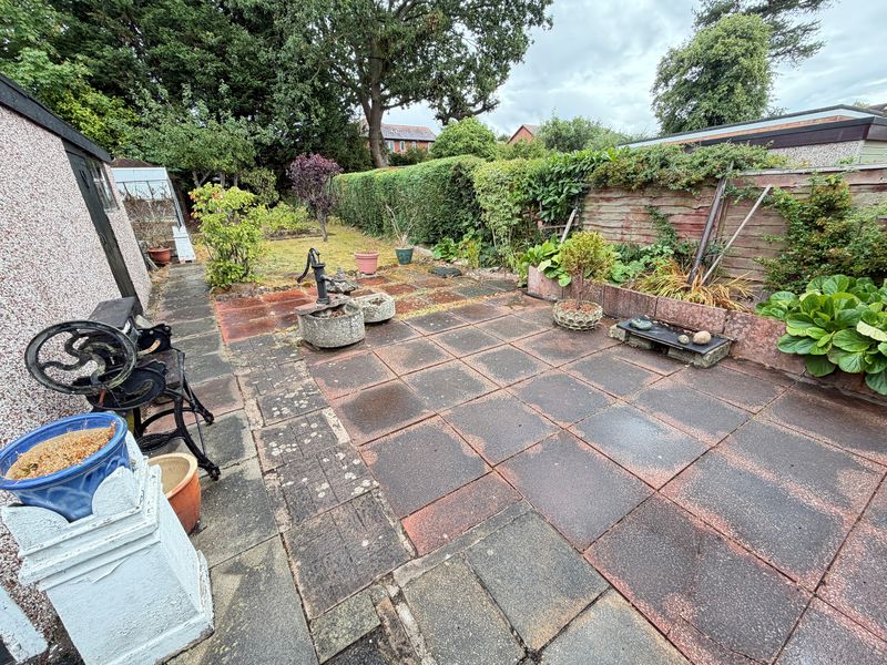 Ascot Drive Great Sutton